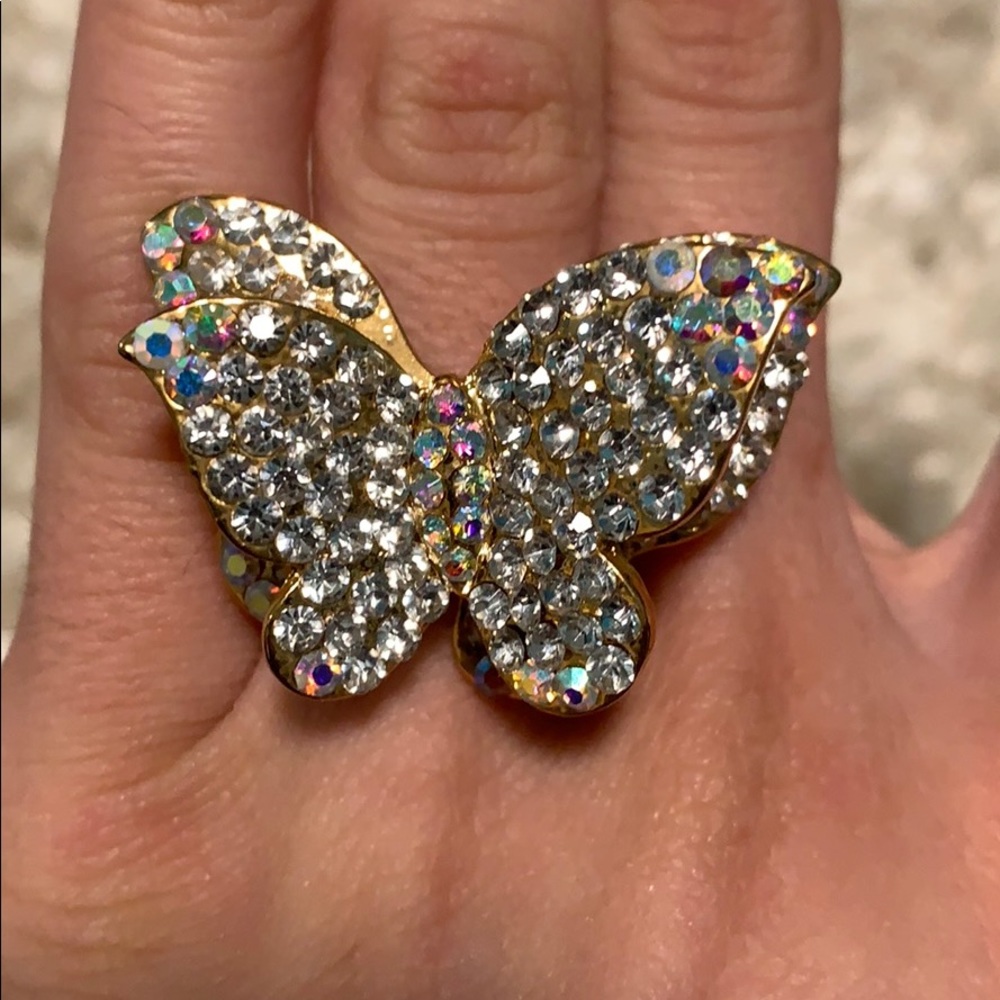 Butterfly ring